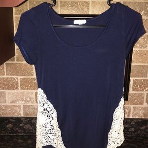 Nazy blue lace tee
